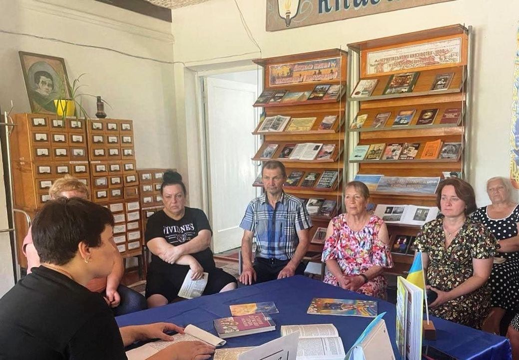 В Новгород-Сіверській міській бібліотеці відбулася зустріч-дискусія
