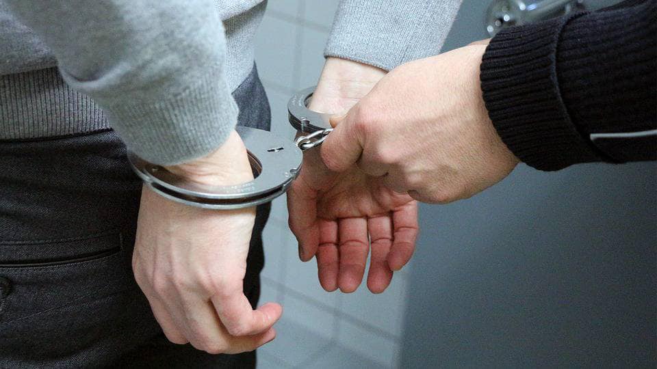 В Новгород-Сіверську чоловіка, який систематично чинив домашнє насильство, притягнуть до кримінальної відповідальності