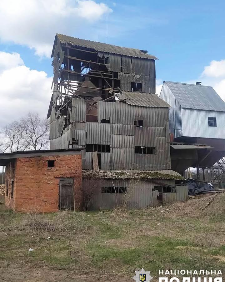 Внаслідок російського обстрілу пошкоджено цивільну інфраструктуру