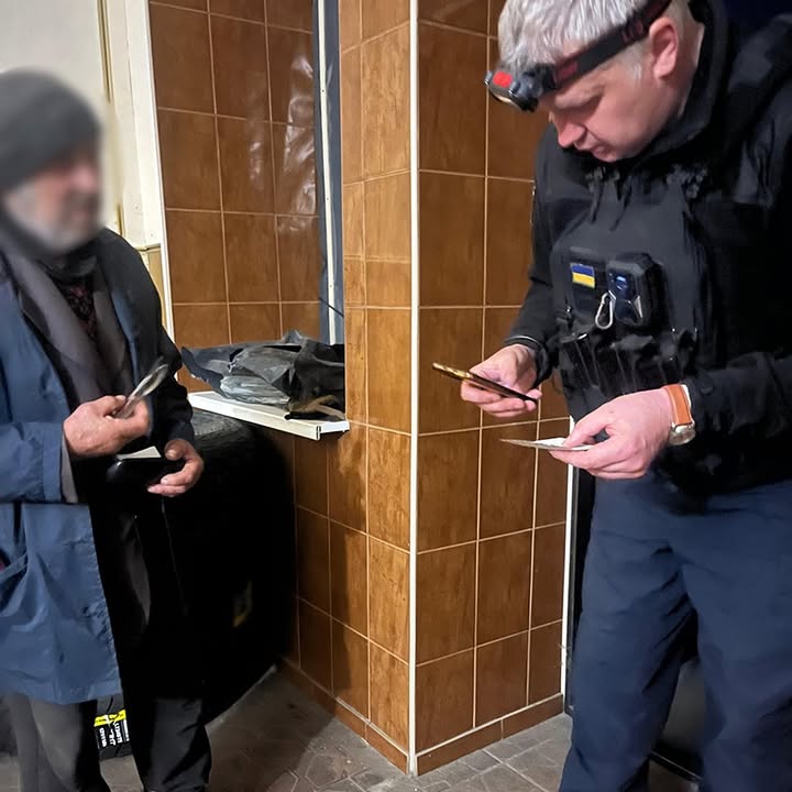 Поліція евакуювала літнє подружжя з прикордонного села на Чернігівщині