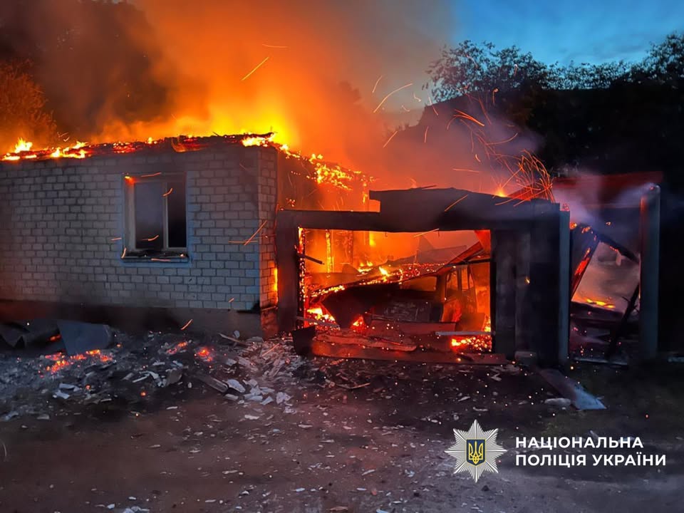 Наслідки російських атак на Новгород-Сіверщині: поранення та руйнування