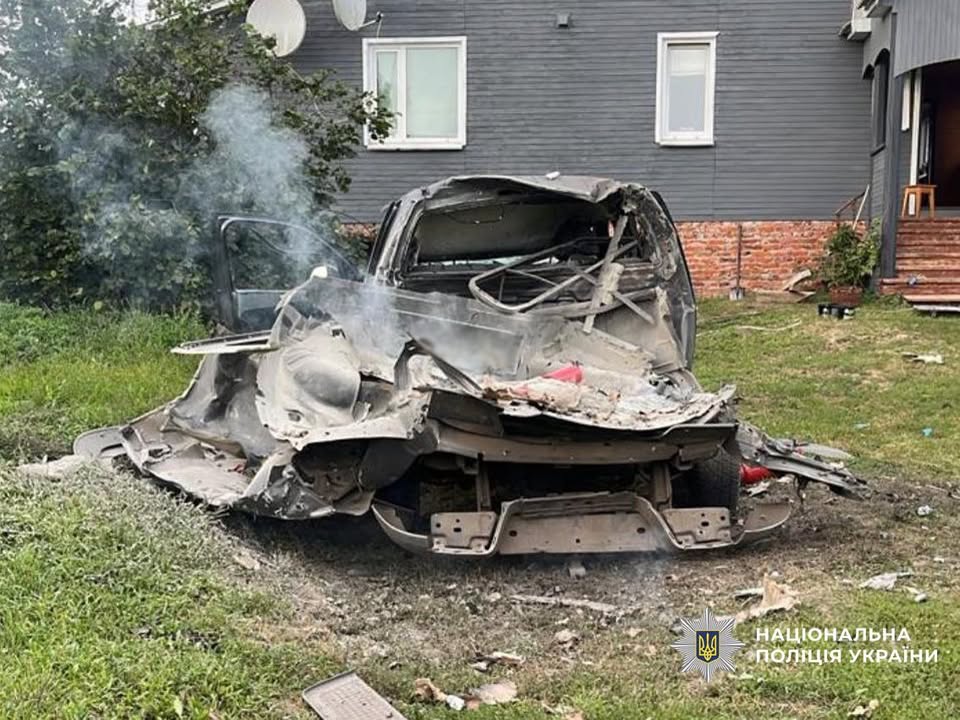 Ворог атакував Новгород-Сіверську громаду: постраждала жінка