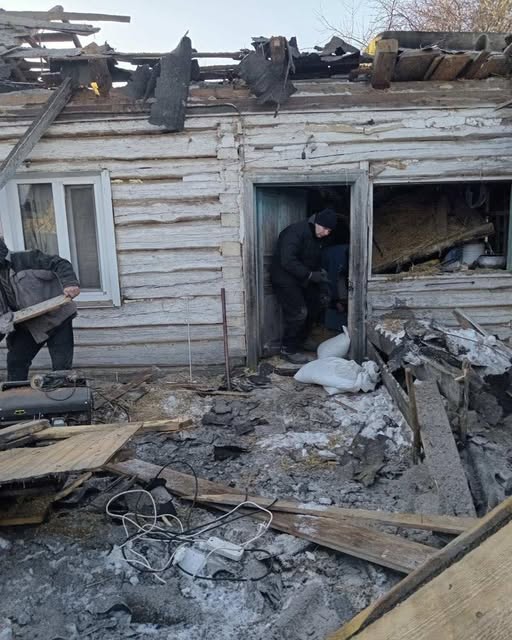 У Карабанах внаслідок атаки БпЛА пошкоджено житловий будинок