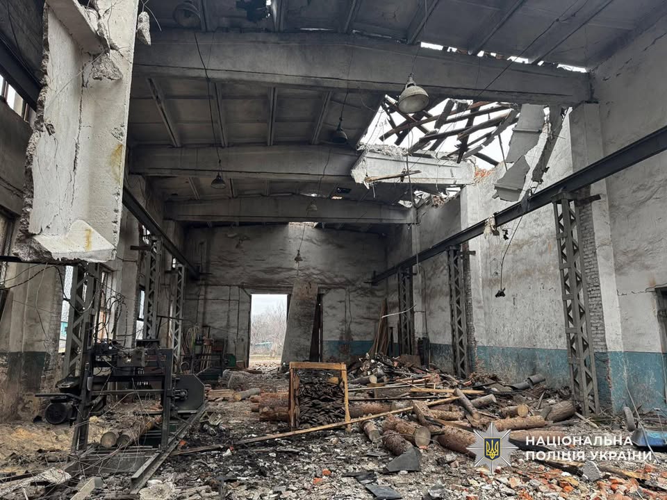 У Новгороді-Сіверському внаслідок атаки безпілотників постраждала дівчина