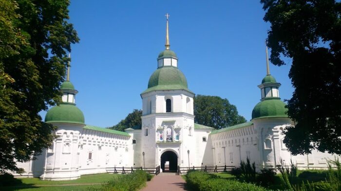 Надбрамна дзвіниця (XVI ст.) — Культура та дозвілля у Новгороді-Сіверському