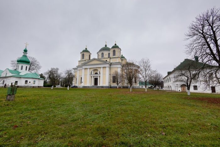 Спасо-Преображенський собор УПЦ — Церкви у Новгороді-Сіверському