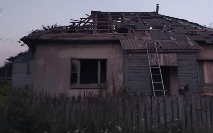 Ворожий безпілотник влучив у нежитловий будинок у Новгород-Сіверській громаді