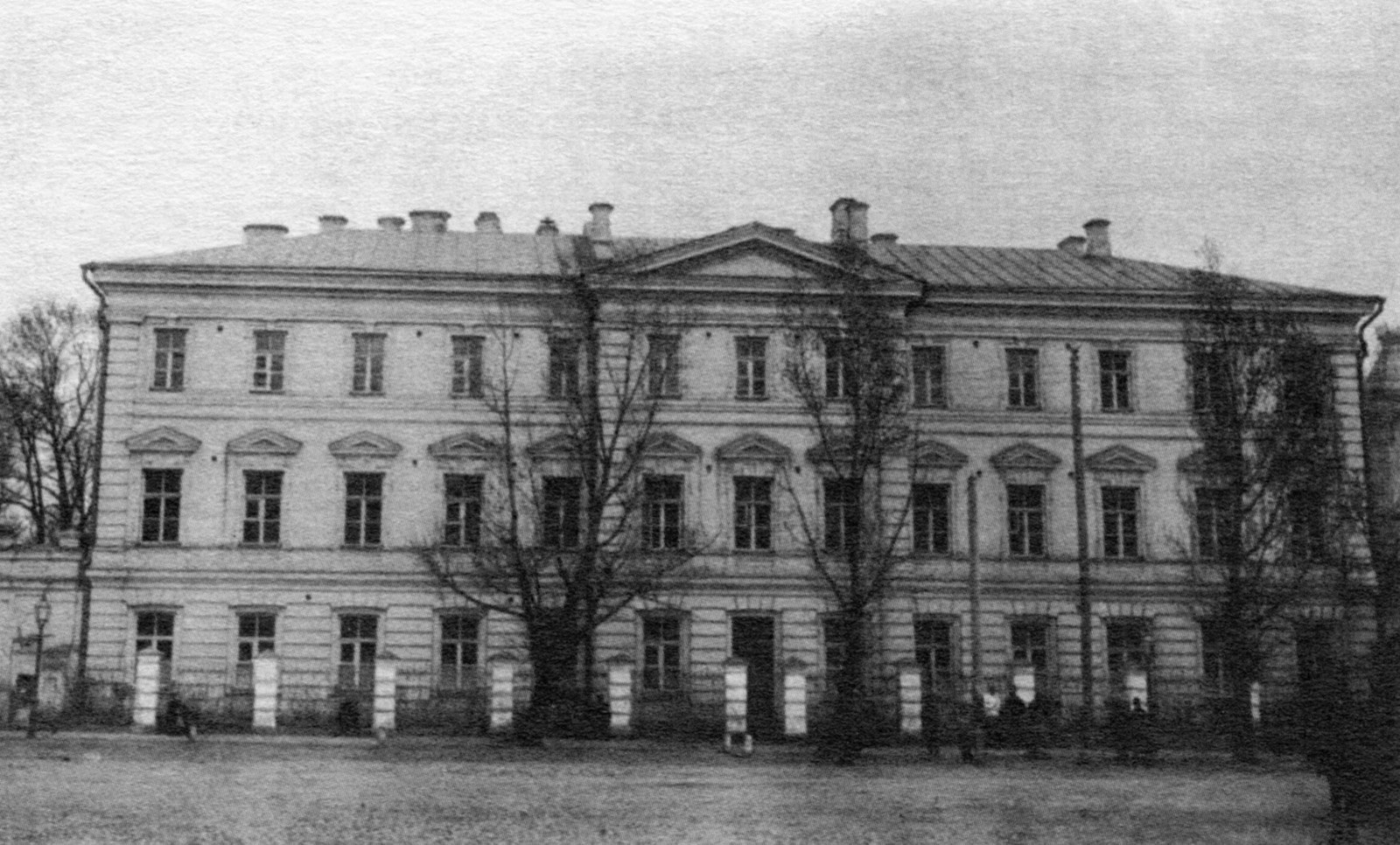Шість тисяч карток: як уродженець Бириного склав перший том бібліографії українського фольклору